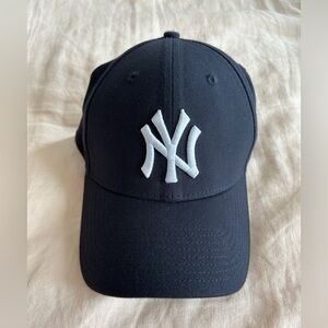 NY Yankees New Era 39Thirty navy baseball cap Medium Large